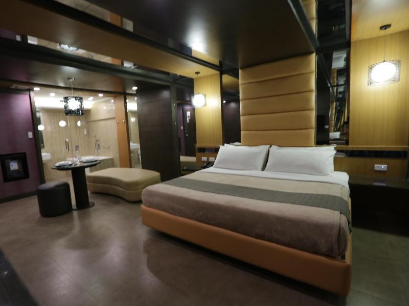 Motel Victoria Court Pampanga Esterno foto